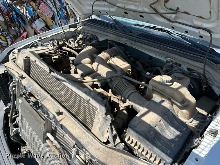 image for item NP9878 2008 Ford F250 Super Duty  flatbed pickup truck