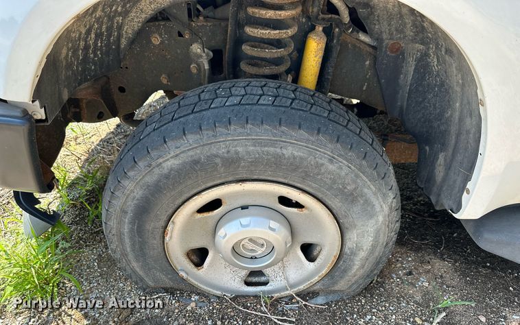 image for item NP9878 2008 Ford F250 Super Duty  flatbed pickup truck