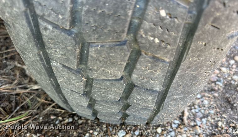 image for item NP9878 2008 Ford F250 Super Duty  flatbed pickup truck