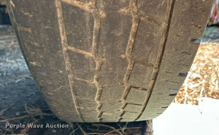 image for item NP9878 2008 Ford F250 Super Duty  flatbed pickup truck