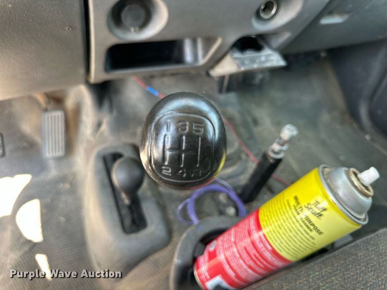 image for item NP9879 2003 Chevrolet Silverado 2500HD  Ext. Cab flatbed pickup truck