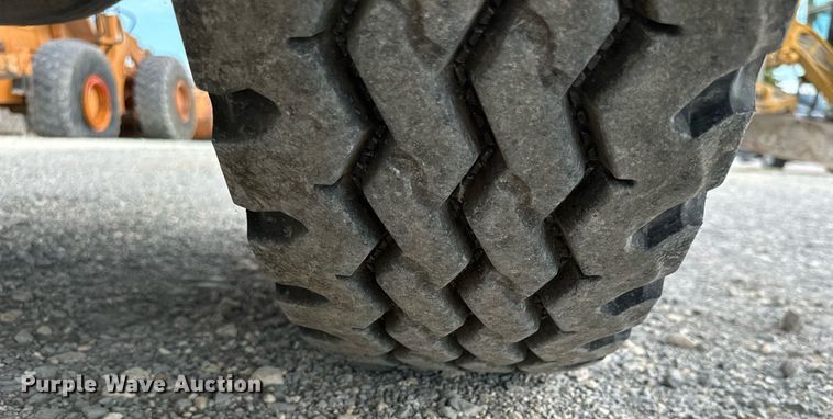 image for item NP9902 1998 Western Star 4964FX  semi truck