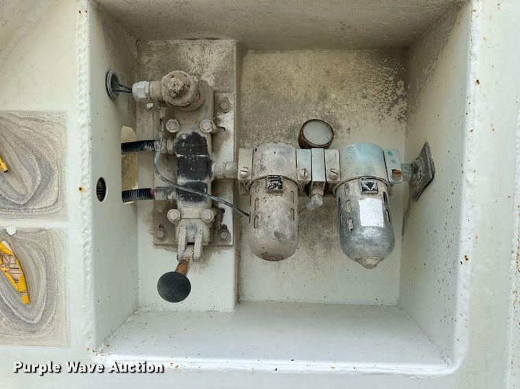 image for item NP9903 1999 Ranch Manufacturing Co  bottom dump trailer