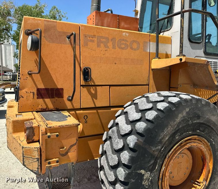 image for item NP9904 1993 Fiat-Hitachi FR160  wheel loader