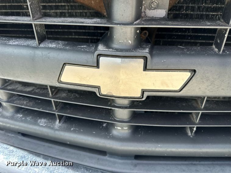 image for item NP9905 1996 Chevrolet K1500  pickup truck