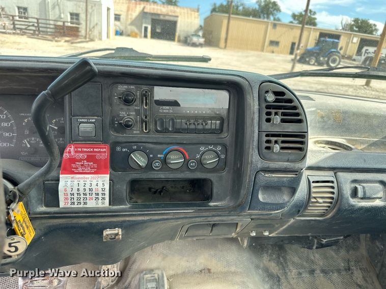 image for item NP9905 1996 Chevrolet K1500  pickup truck