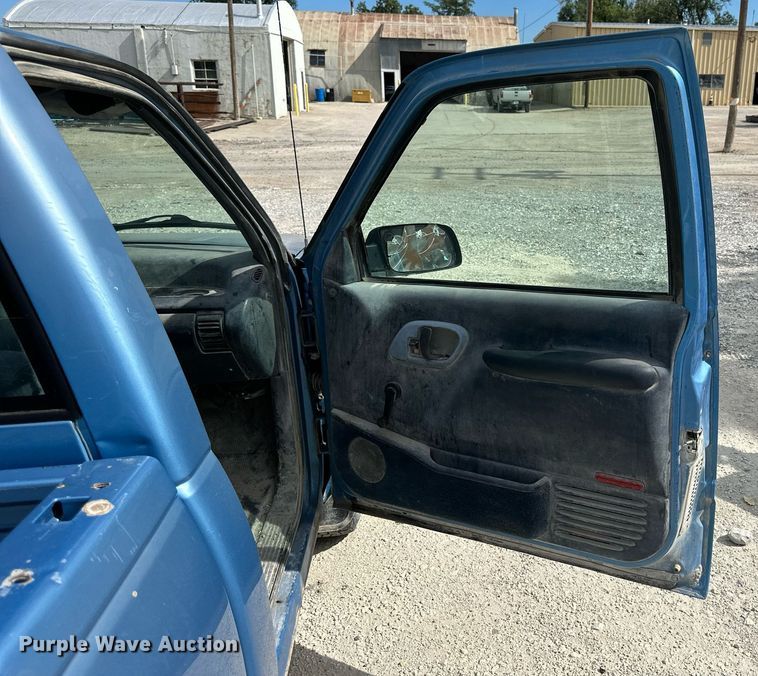 image for item NP9905 1996 Chevrolet K1500  pickup truck