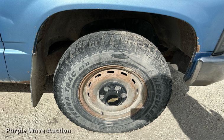 image for item NP9905 1996 Chevrolet K1500  pickup truck