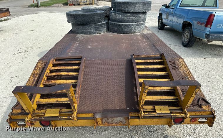 image for item NP9907 1980 Hillsboro  utility trailer