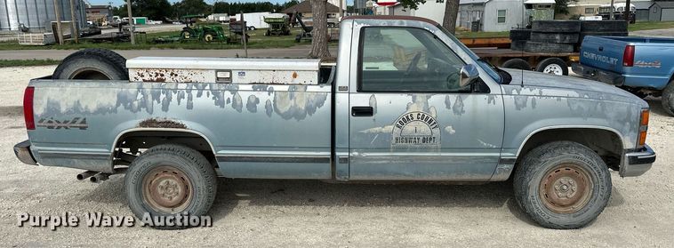 image for item NP9909 1992 Chevrolet K2500  pickup truck