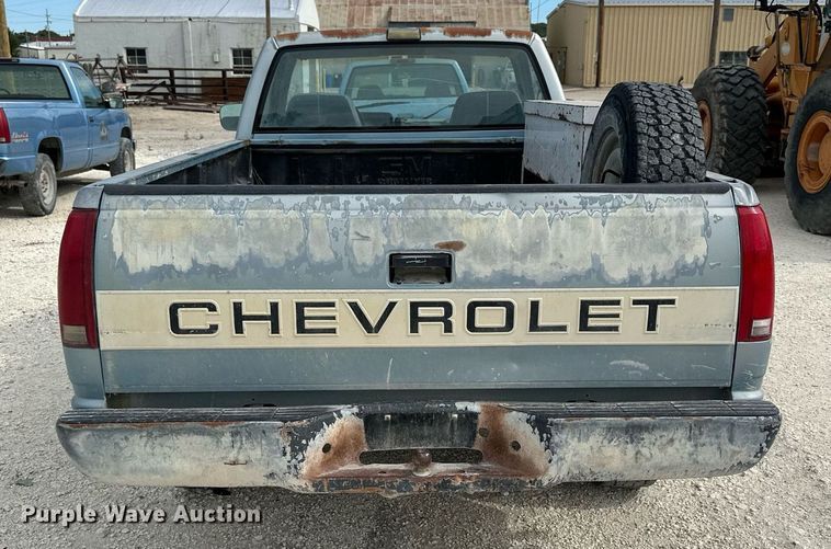image for item NP9909 1992 Chevrolet K2500  pickup truck
