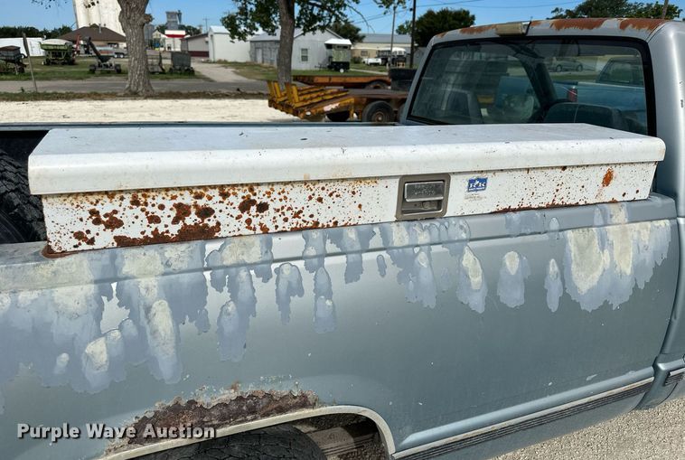 image for item NP9909 1992 Chevrolet K2500  pickup truck