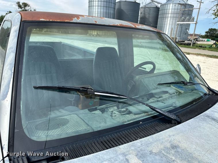 image for item NP9909 1992 Chevrolet K2500  pickup truck