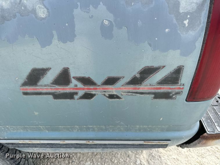 image for item NP9909 1992 Chevrolet K2500  pickup truck