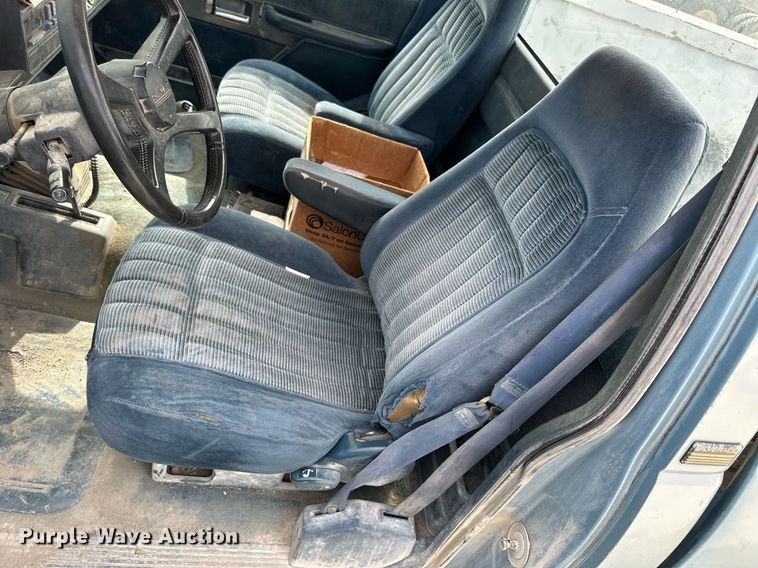 image for item NP9909 1992 Chevrolet K2500  pickup truck