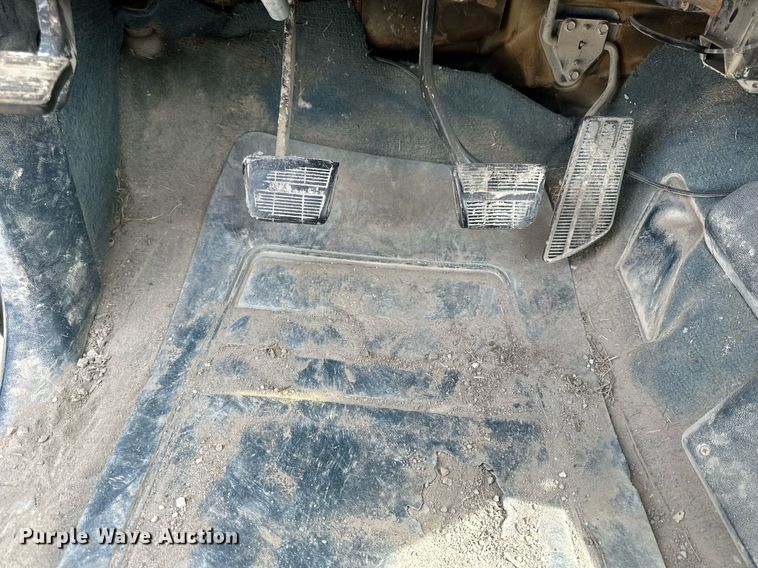 image for item NP9909 1992 Chevrolet K2500  pickup truck