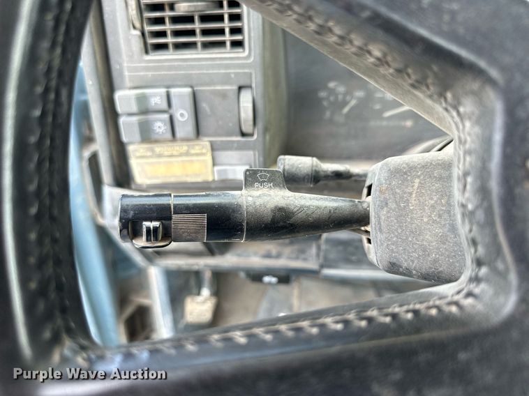 image for item NP9909 1992 Chevrolet K2500  pickup truck