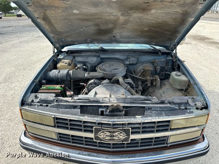 image for item NP9909 1992 Chevrolet K2500  pickup truck