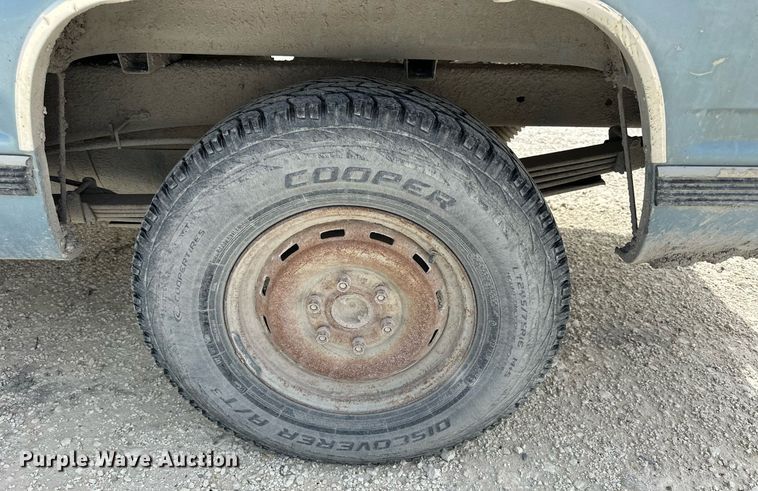image for item NP9909 1992 Chevrolet K2500  pickup truck