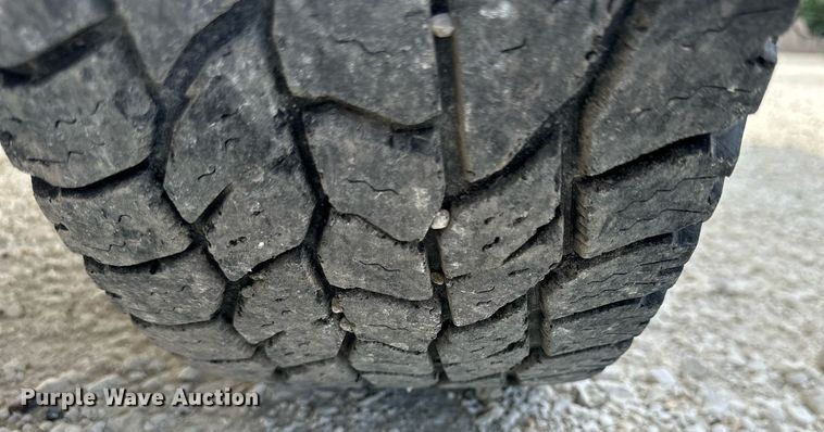 image for item NP9909 1992 Chevrolet K2500  pickup truck