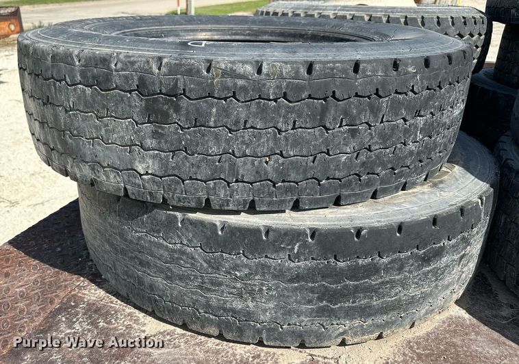 image for item NP9910 (10) 11R22.5 tires