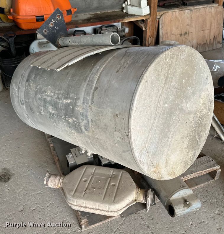 image for item NP9913 Truck parts