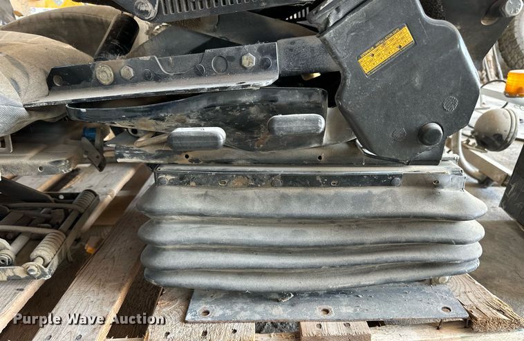 image for item NP9913 Truck parts