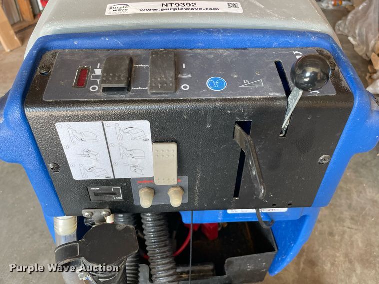 image for item NT9392 Saber SC17  floor scrubber