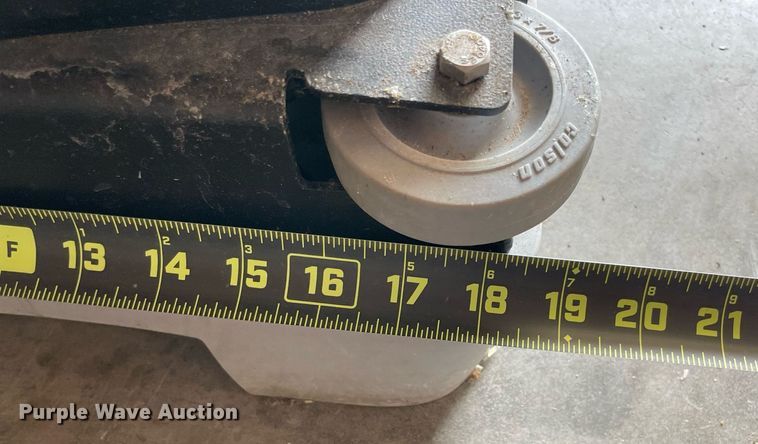 image for item NT9392 Saber SC17  floor scrubber