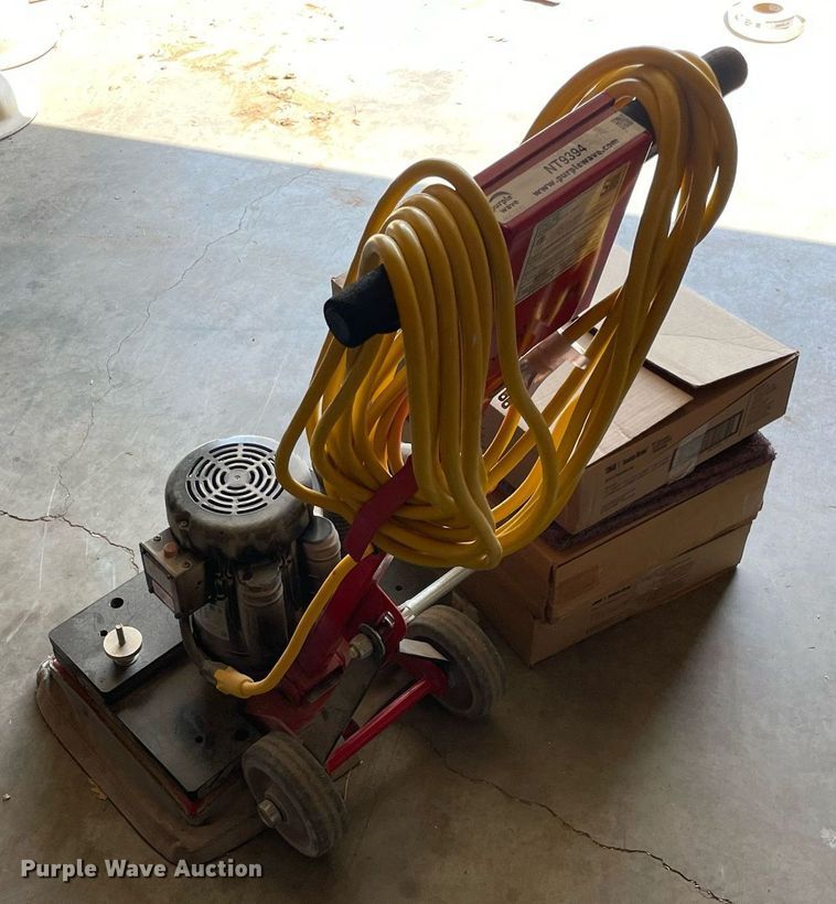 image for item NT9394 Square Scrub EBG-20/C  floor scrubber