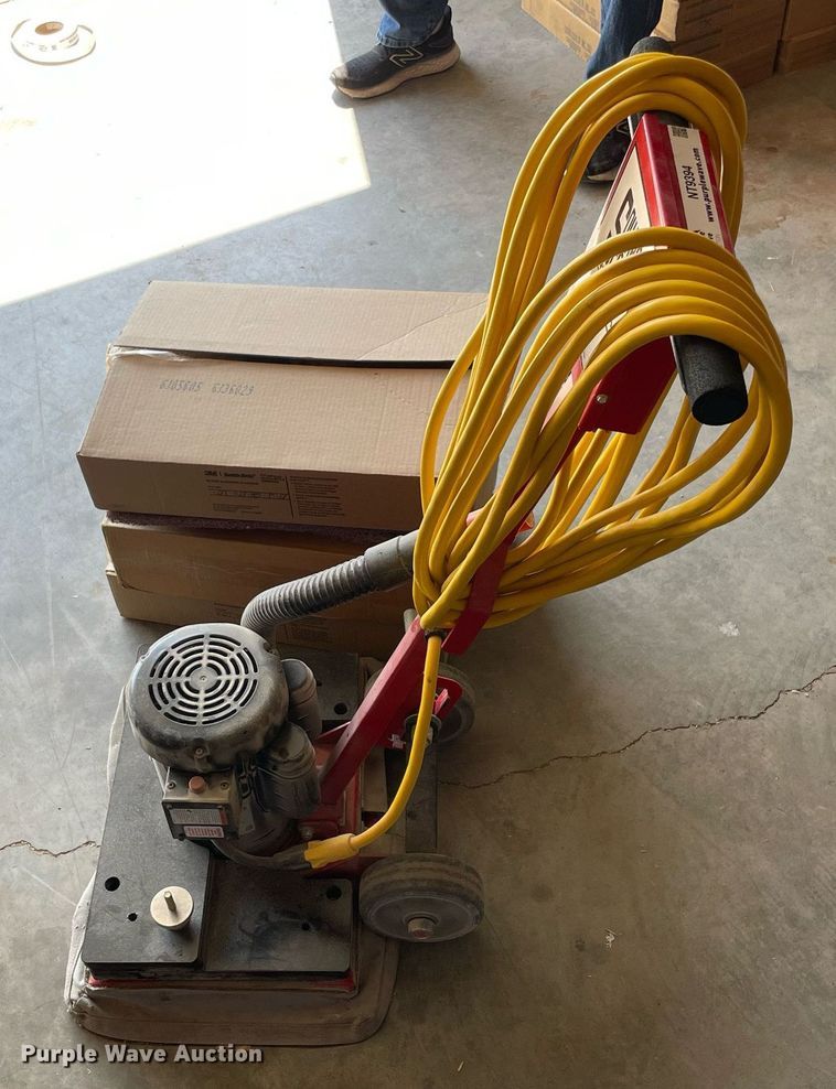 image for item NT9394 Square Scrub EBG-20/C  floor scrubber