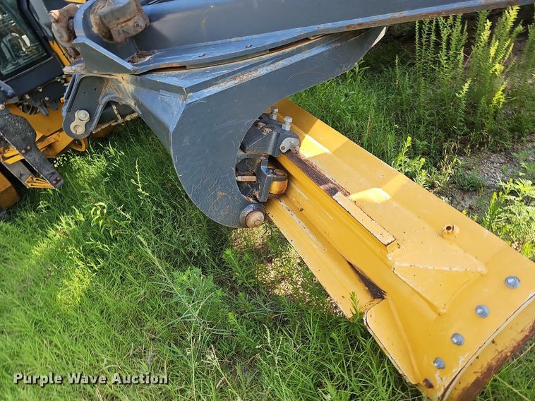 image for item NT9751 2012 John Deere 770G  motor grader