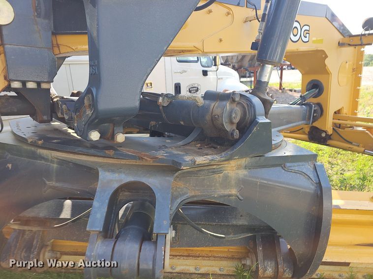 image for item NT9751 2012 John Deere 770G  motor grader