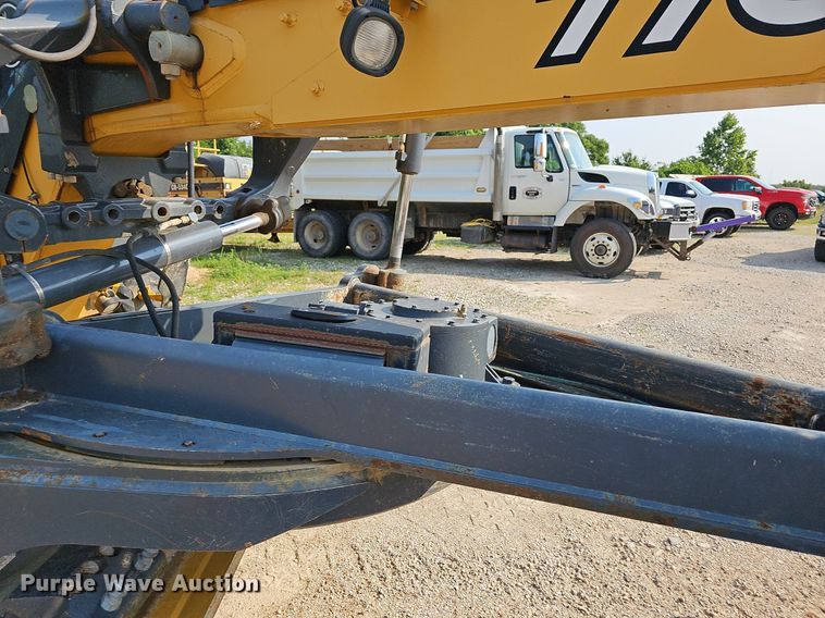 image for item NT9751 2012 John Deere 770G  motor grader