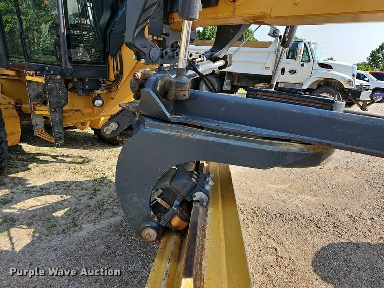 image for item NT9751 2012 John Deere 770G  motor grader