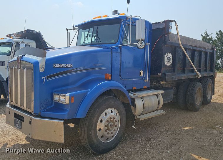 image for item NT9775 1987 Kenworth 800  dump truck