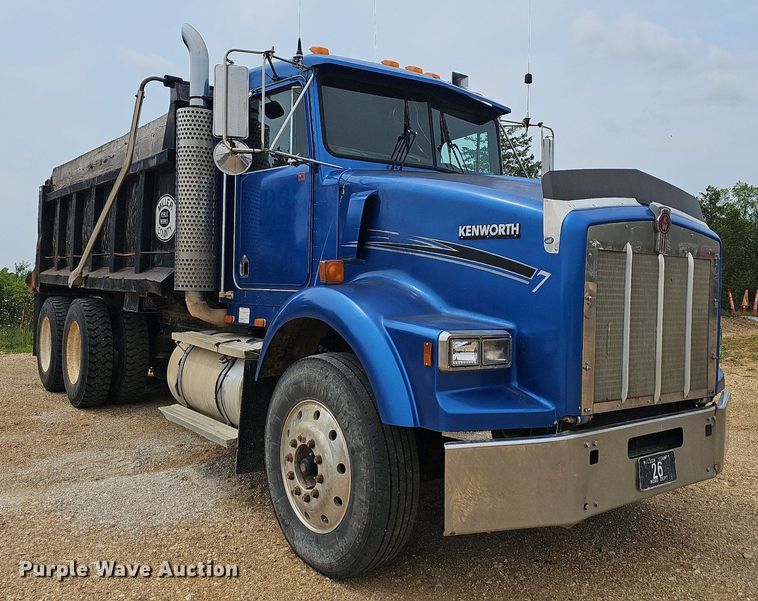 image for item NT9775 1987 Kenworth 800  dump truck