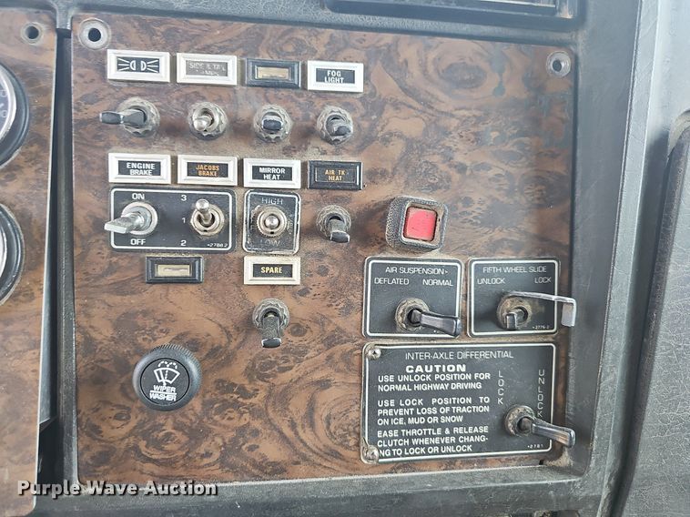 image for item NT9775 1987 Kenworth 800  dump truck