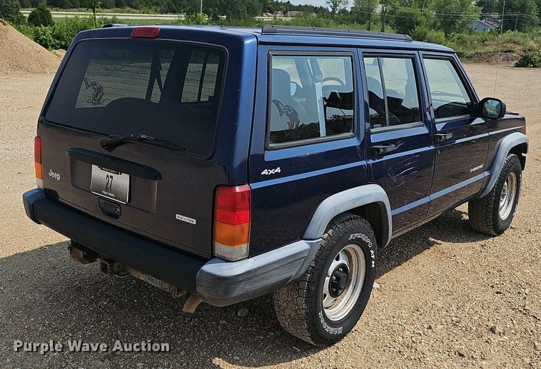 image for item NT9777 2000 Jeep Cherokee  SUV