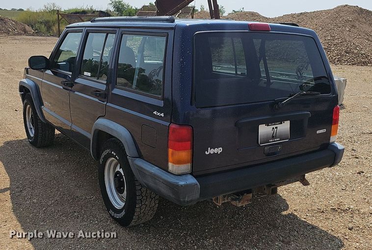 image for item NT9777 2000 Jeep Cherokee  SUV