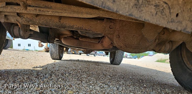 image for item NT9777 2000 Jeep Cherokee  SUV