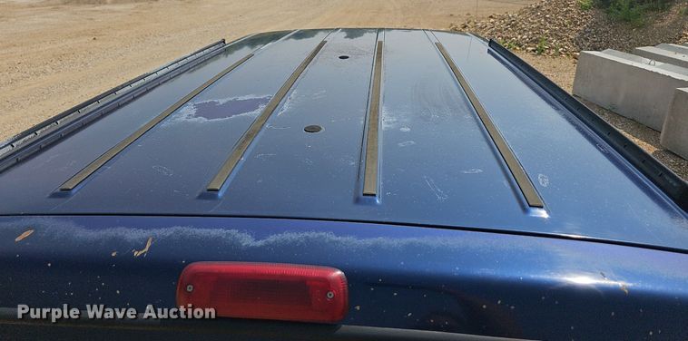 image for item NT9777 2000 Jeep Cherokee  SUV