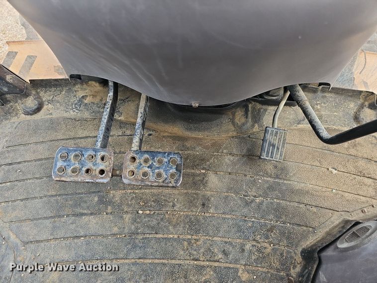 image for item NT9778 2002 Case 590 Super M  backhoe