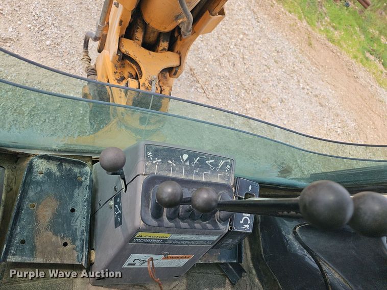 image for item NT9778 2002 Case 590 Super M  backhoe
