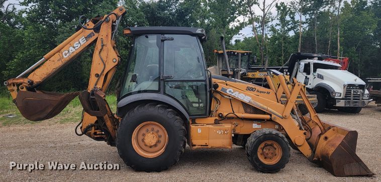 image for item NT9780 2002 Case 580 Super M  backhoe