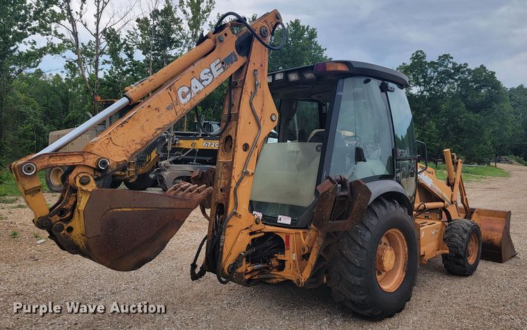 image for item NT9780 2002 Case 580 Super M  backhoe