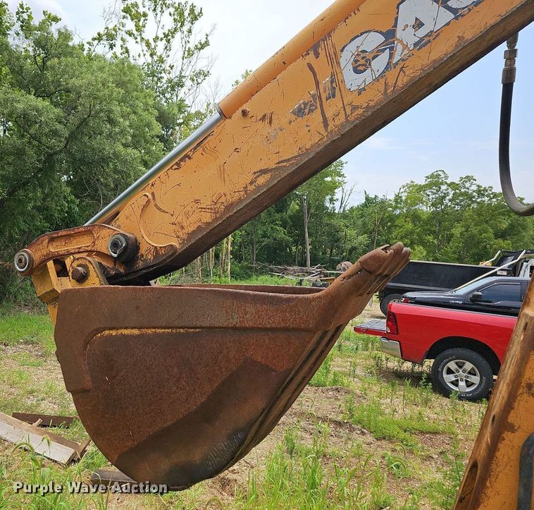 image for item NT9780 2002 Case 580 Super M  backhoe