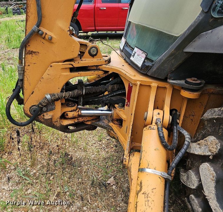 image for item NT9780 2002 Case 580 Super M  backhoe