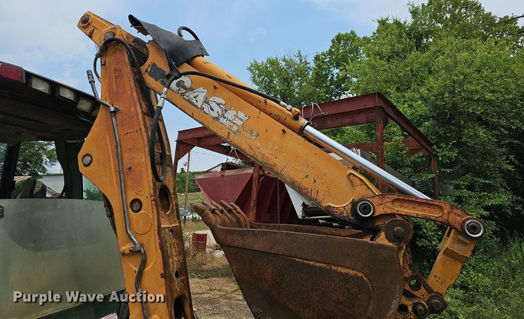 image for item NT9780 2002 Case 580 Super M  backhoe