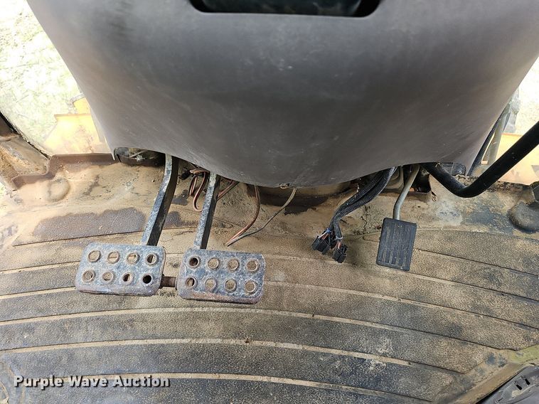 image for item NT9780 2002 Case 580 Super M  backhoe